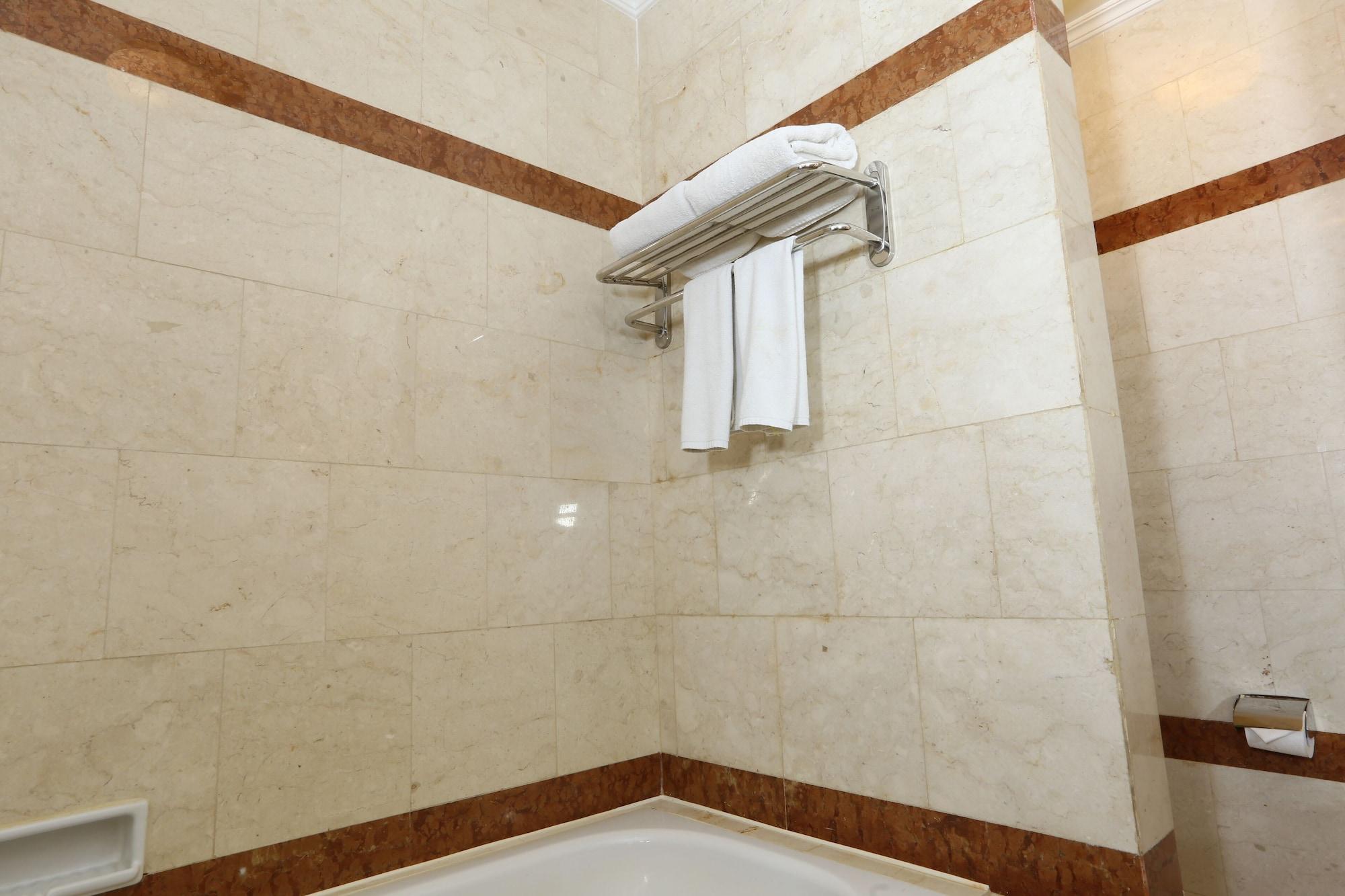Hotel Santika Pontianak Luaran gambar