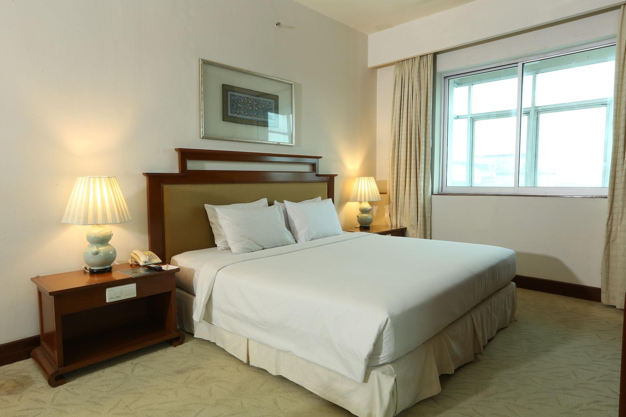 Hotel Santika Pontianak Luaran gambar