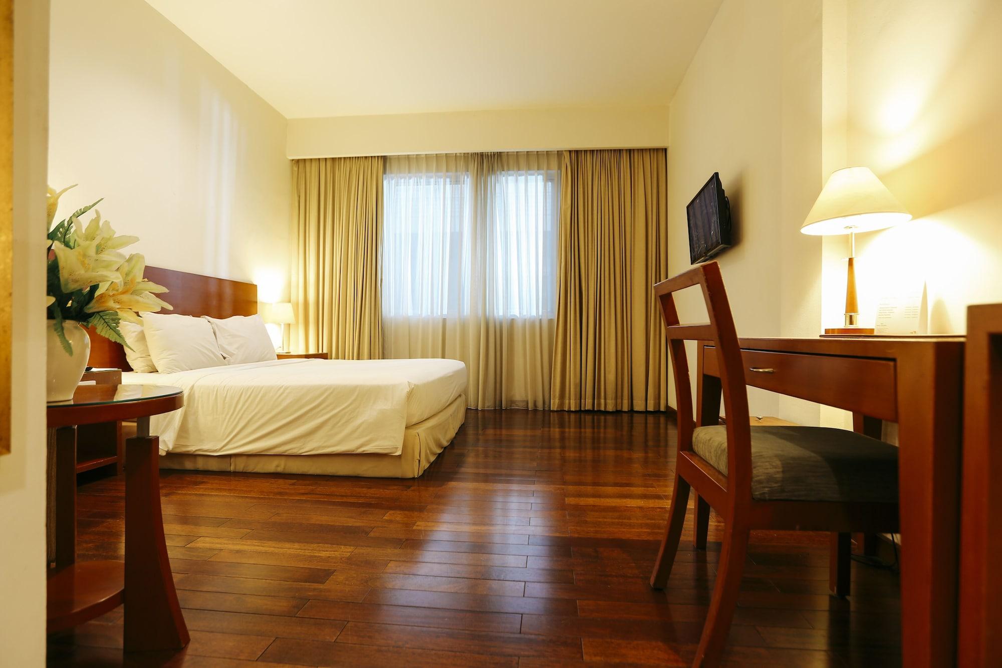 Hotel Santika Pontianak Luaran gambar
